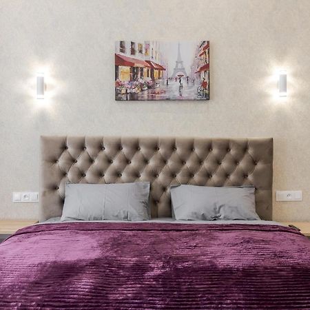 Апартаменты Luxury Flat In Downtown 2 Львов Экстерьер фото