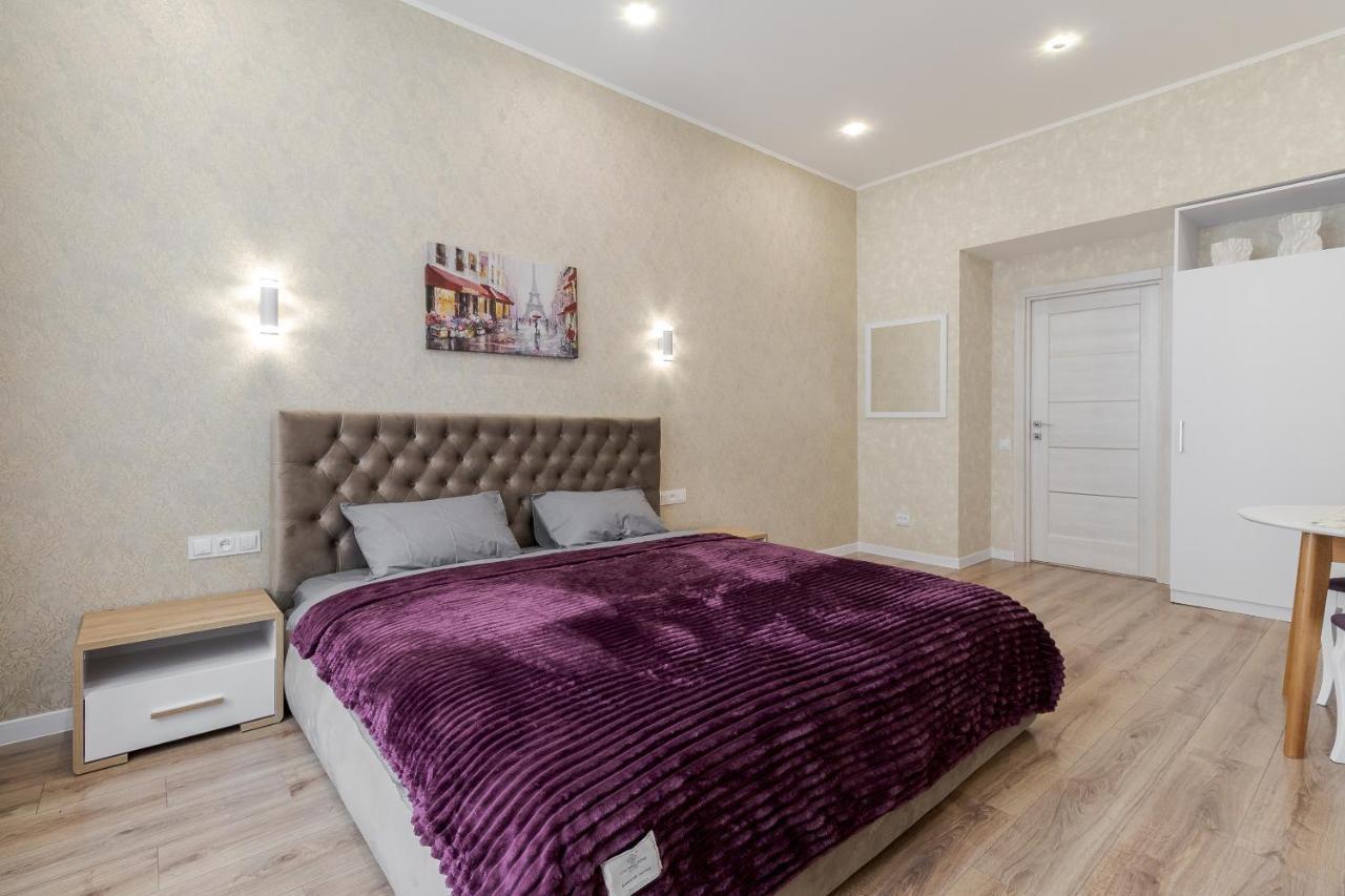 Апартаменты Luxury Flat In Downtown 2 Львов Экстерьер фото